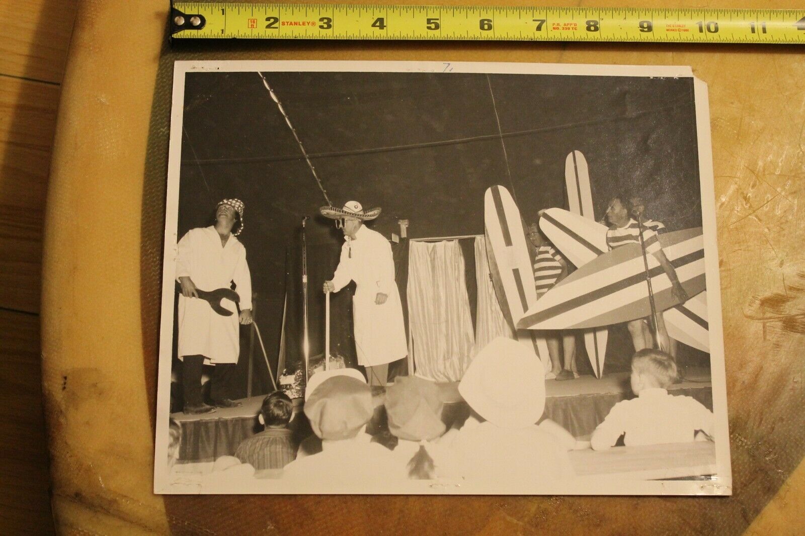 Waf Classic Hawaii Surf Show Surfboard Play Acting Cr8(p) Vintage Surfing Photo
